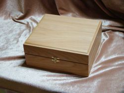Подарочная упаковка древесный шпон, массив.