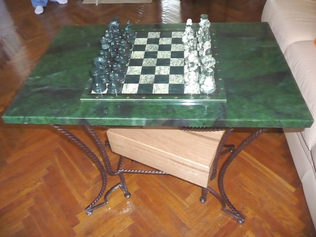 Стол шахматный, стол для шахмат, шахматный стол купить.